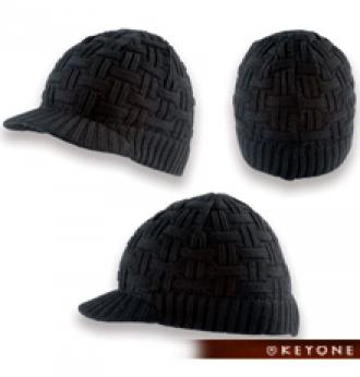 Шапка плетена с козирка JANSON