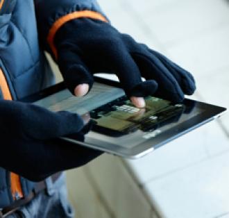 Зимни ръкавици с отвор на пръстите