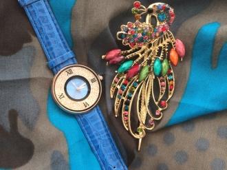 Комплект шал, часовник и шнола в синьо