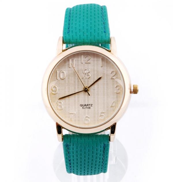 Елегантен часовник със зелена каишка
